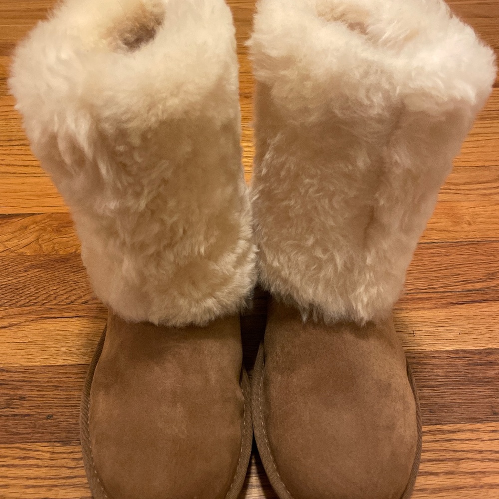 UGG Boots / Women’s 7